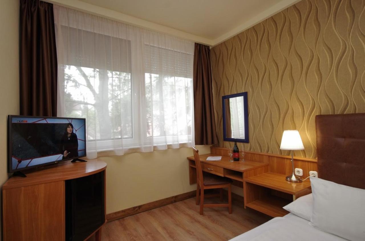 Aqua Hotel Gyula Exteriér fotografie